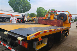 沙河附近拖车电话号码服务